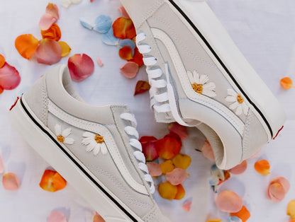 Chamomile Embroidered Vans