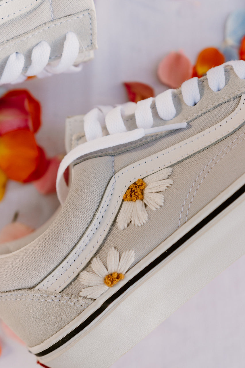 Chamomile Embroidered Vans