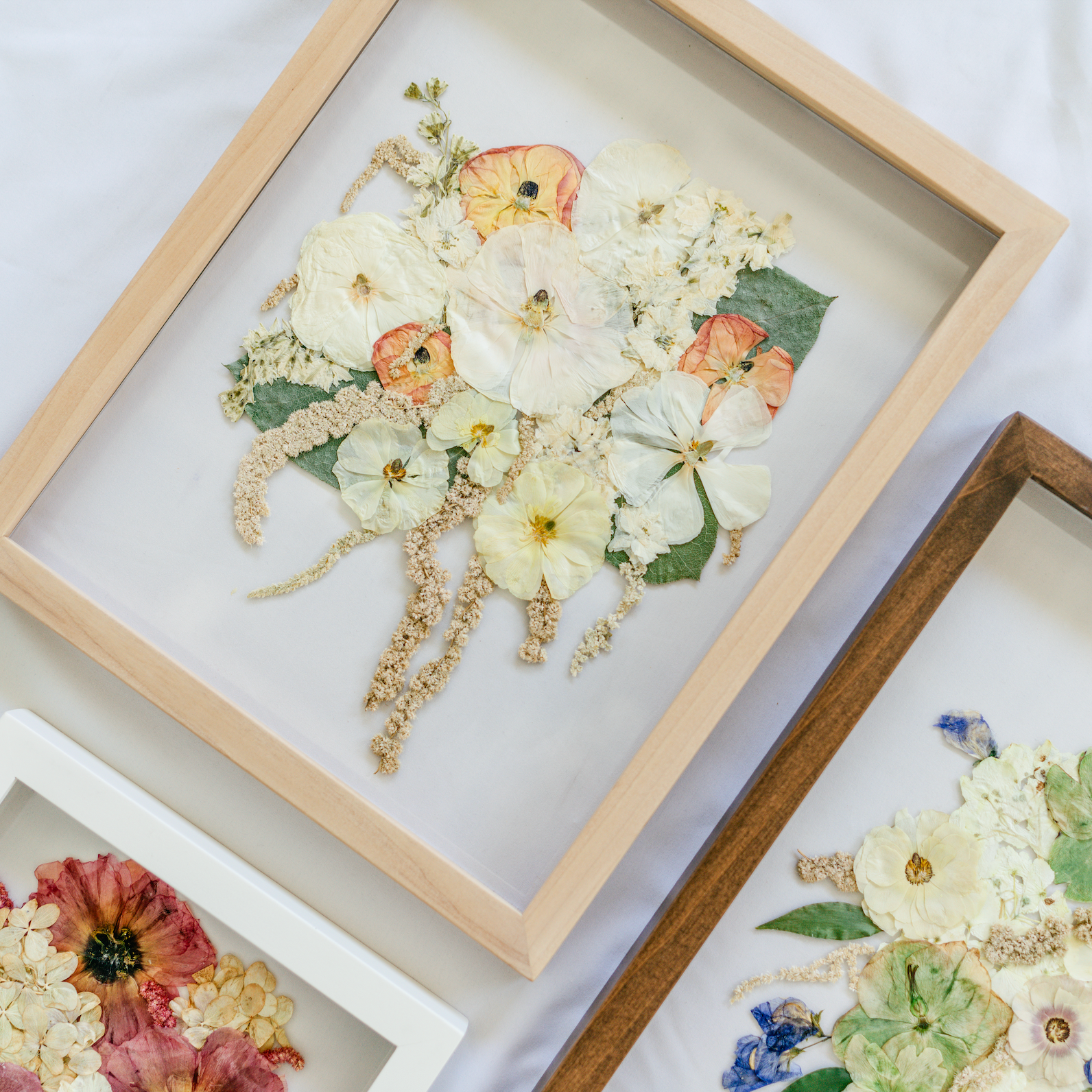Bouquet Preservation Pressed Frame - Cascading Design 8x10