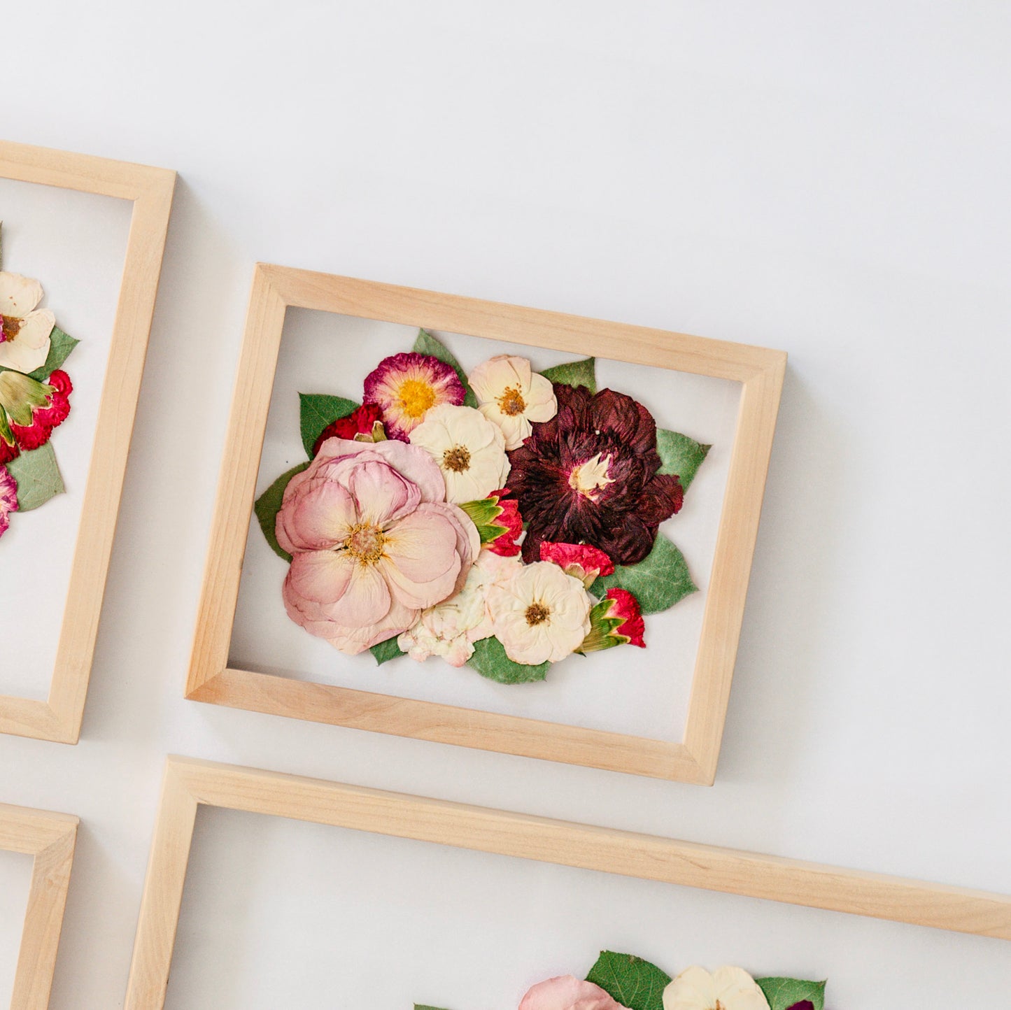 Pressed Frame - Recreation Round Design (We Repurchase Your Wedding Bouquet)