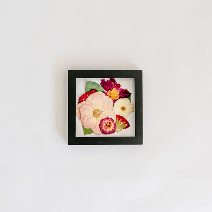 Pressed Frame - Recreation Round Design (We Repurchase Your Wedding Bouquet)