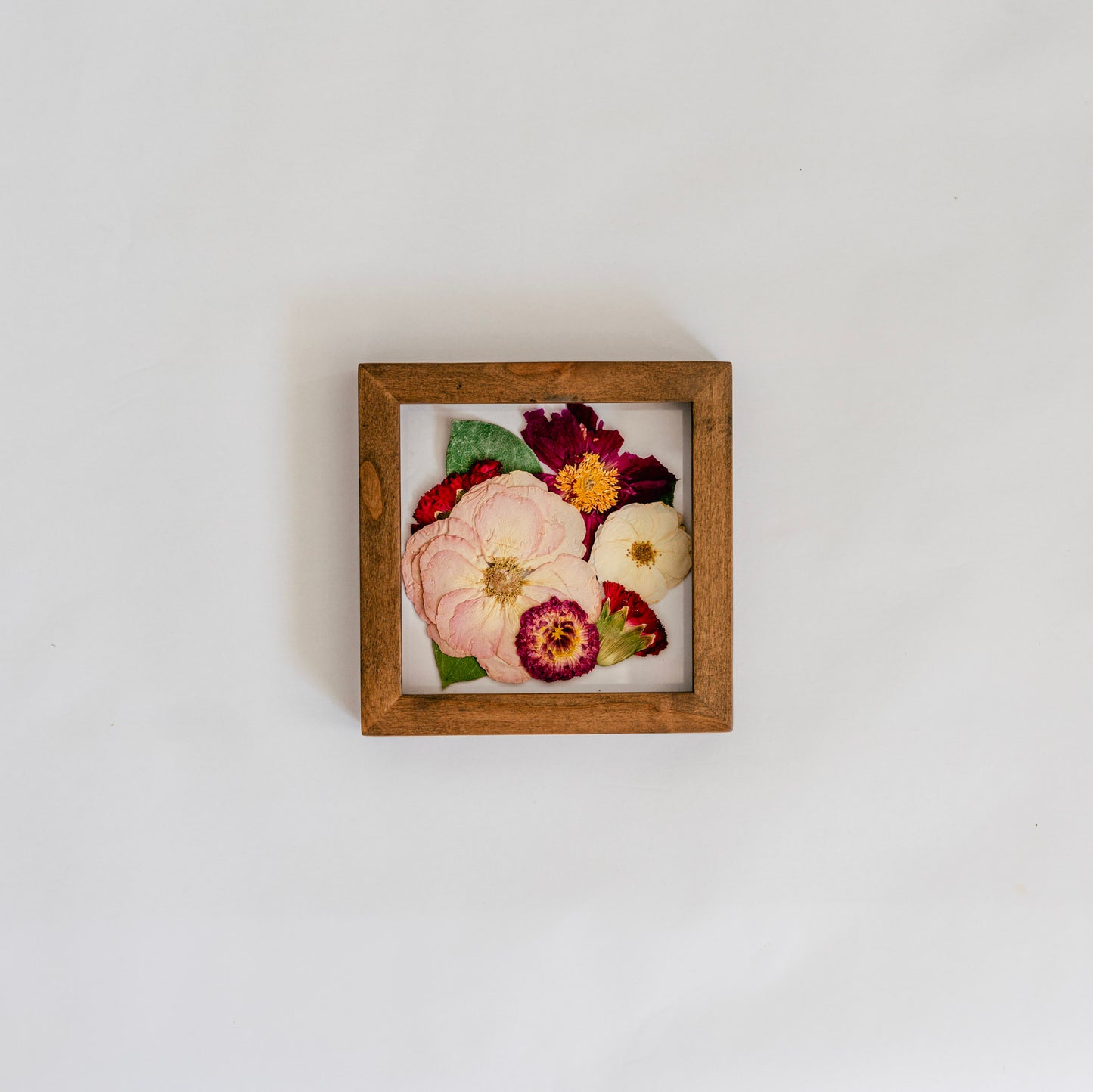 Pressed Frame - Recreation Round Design (We Repurchase Your Wedding Bouquet)