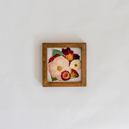 Pressed Frame - Recreation Round Design (We Repurchase Your Wedding Bouquet)